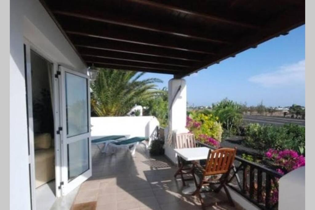 Villa Isa Sea Views Playa Blanca  Exteriör bild